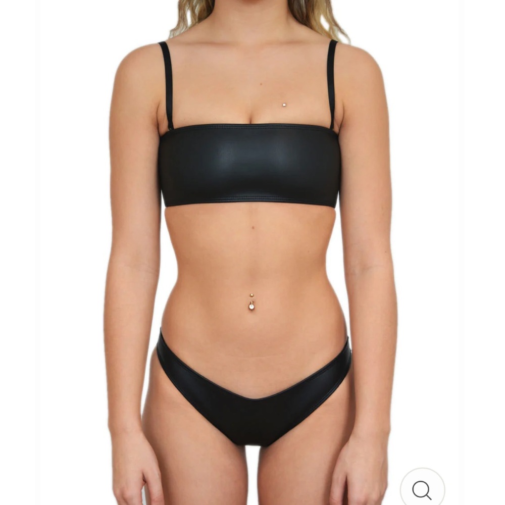 HOAKA Swimwear Black Bikini